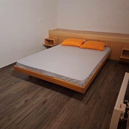 Dom Klementa Juga Hotel Lepena Buitenkant foto