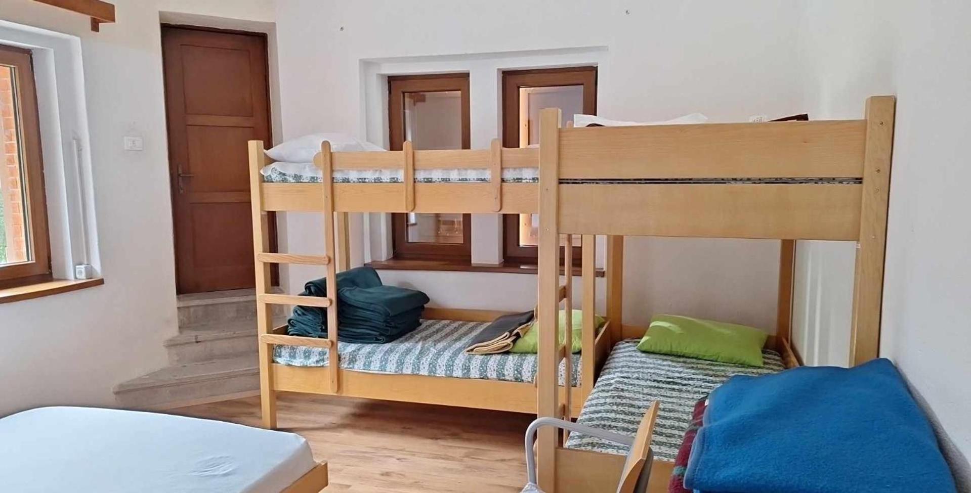 Dom Klementa Juga Hotel Lepena Buitenkant foto