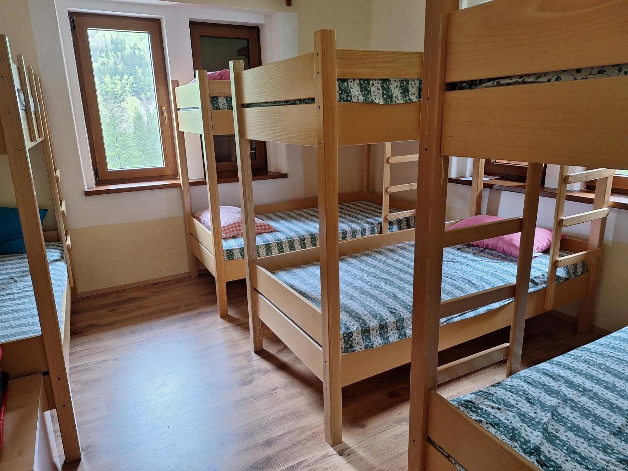 Dom Klementa Juga Hotel Lepena Buitenkant foto