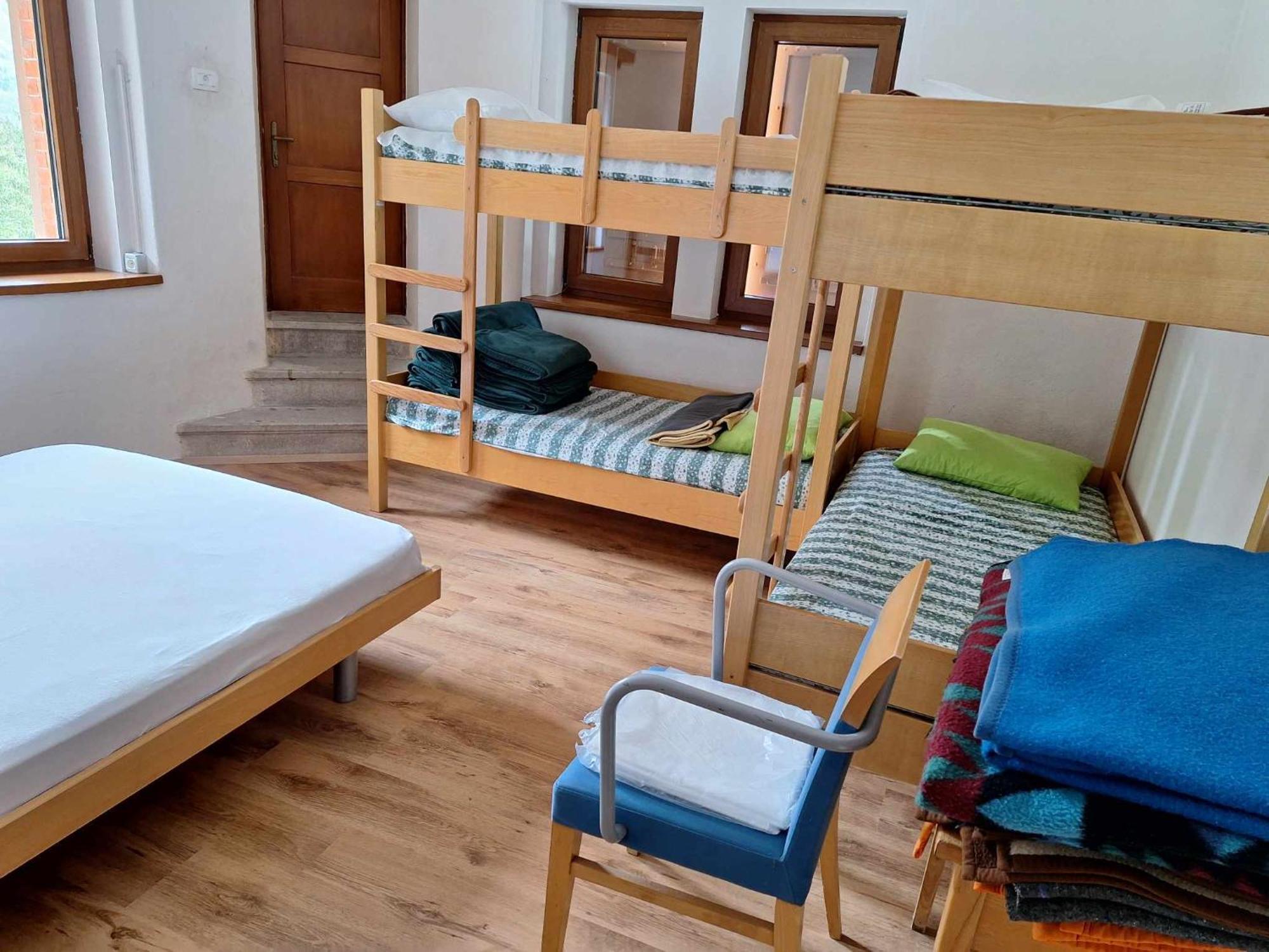 Dom Klementa Juga Hotel Lepena Buitenkant foto