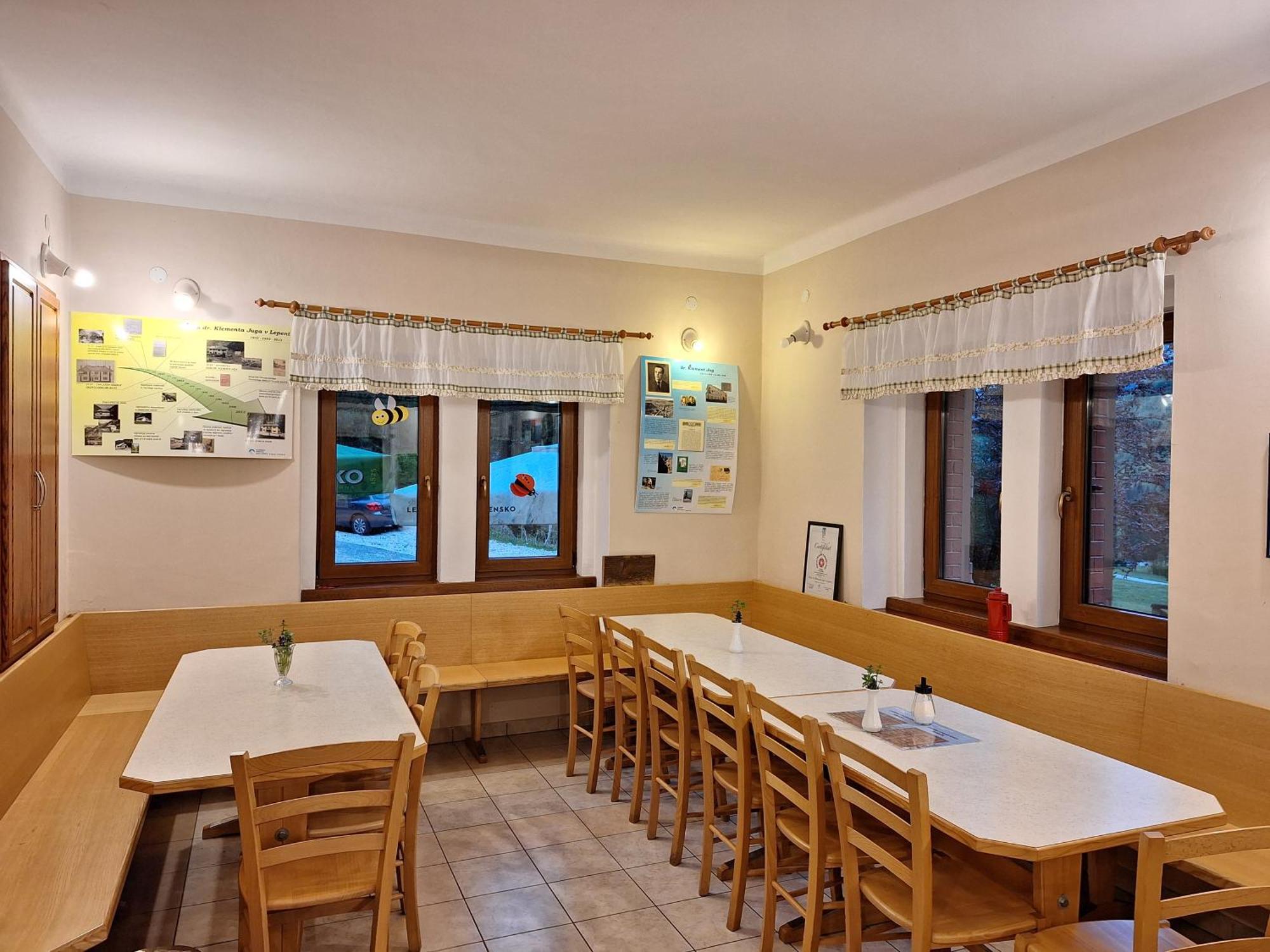 Dom Klementa Juga Hotel Lepena Buitenkant foto